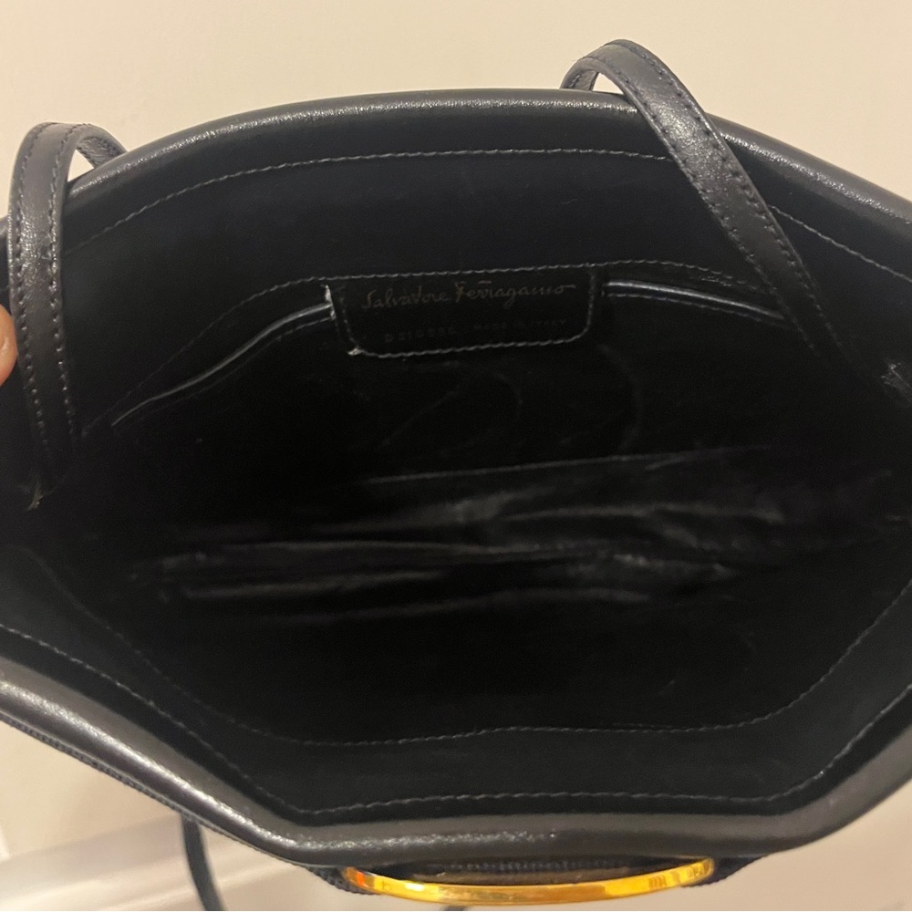 Salvatore Ferragamo Vala Leather Clutch Crossbody Bag Vara Bow Gold Buckle Purse - Picture 14 of 16